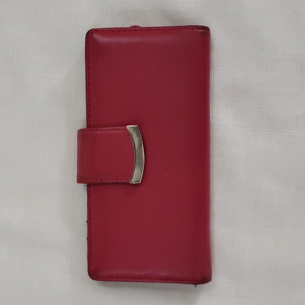Pink Wallet - Picture 1 of 4